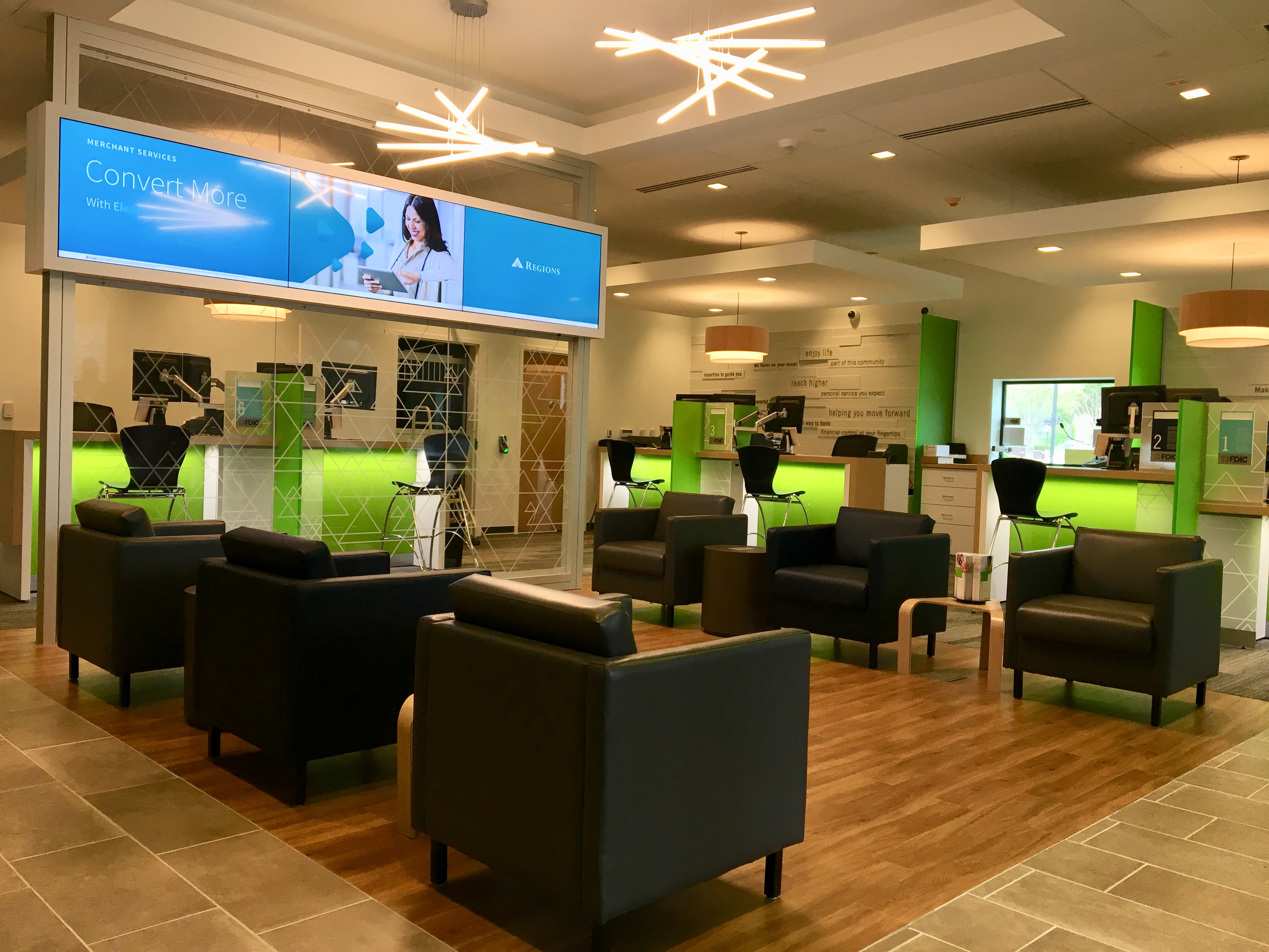 New Lakeland business Regions Bank to have Grand