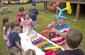 Mr. Mike the Balloon Man – So much more than balloons for children