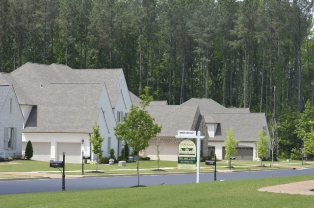 Homes in Oakwood Grove neighborhood.