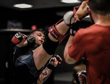 Jonathan Cutler Explores the Differences of Boxing vs. Mixed Martial Arts