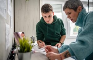 Ethan McNamara Bucknell highlights the critical role of research in fostering intellectual curiosity, a cornerstone for aspiring physician-scientists.